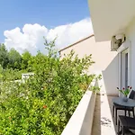Apartamento & Bari I - With Balcony And Garden View First Floor -apt 9 Mlini