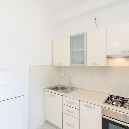 & Bari I - With Balcony And Garden View First Floor -apt 2 Apartmán