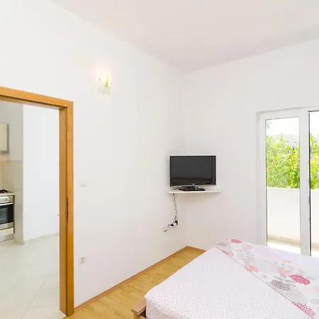 & Bari I - With Balcony And Garden View First Floor -apt 2 Apartmán *