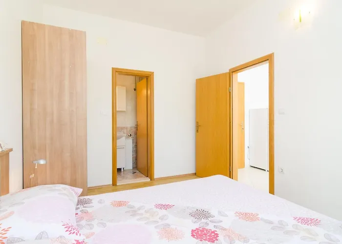 & Bari I - With Balcony And Garden View First Floor -apt 9 Apartament