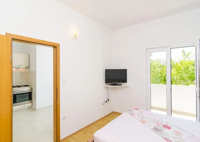 & Bari I - With Balcony And Garden View First Floor -apt 9 Apartament *